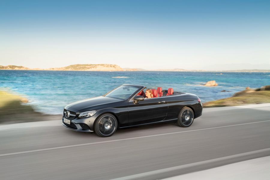  Mercedes-Benz C300 Avantgarde Cabriolet (A205) 2018 года  (WW) (фото 26 из 30)